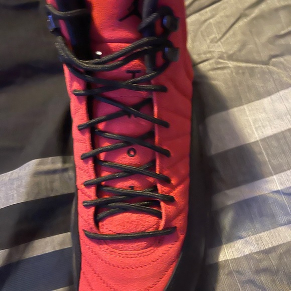 Jordan 12 Reverse flu games - Picture 4 of 13